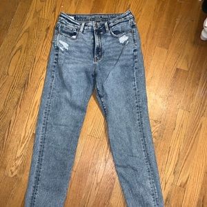 American Eagle Mom Jeans